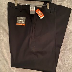 NWT Men’s Dockers Signature Collection Black Pants 40 X 32